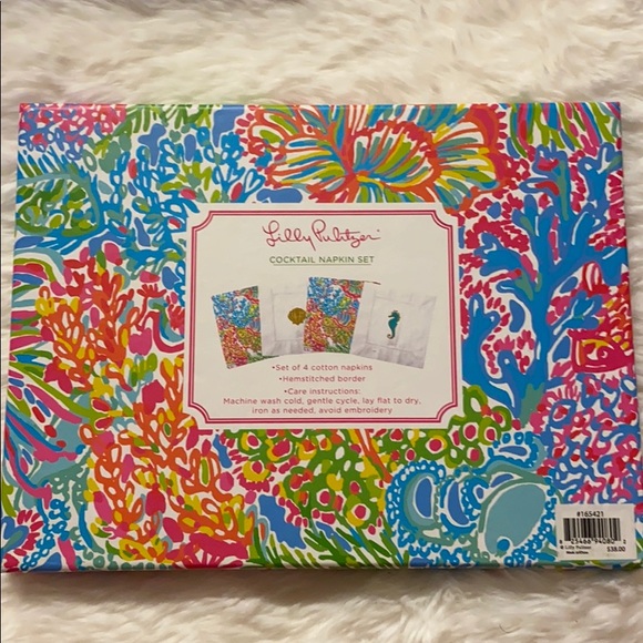Lilly Pulitzer cocktail napkin bundle - Picture 4 of 5